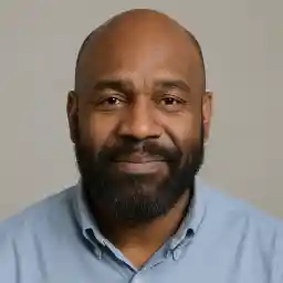 Dylan Fraser from Edmonton, Alberta describing safe and responsible real-money gaming as entertainment in Canada.